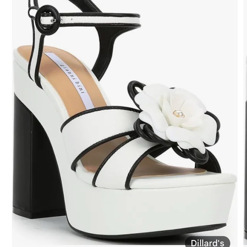 Giani Bernini White and Black Platform Shoes with Floral Detail